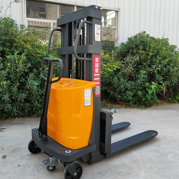 BCD semi-electric pallet truck - Image 5